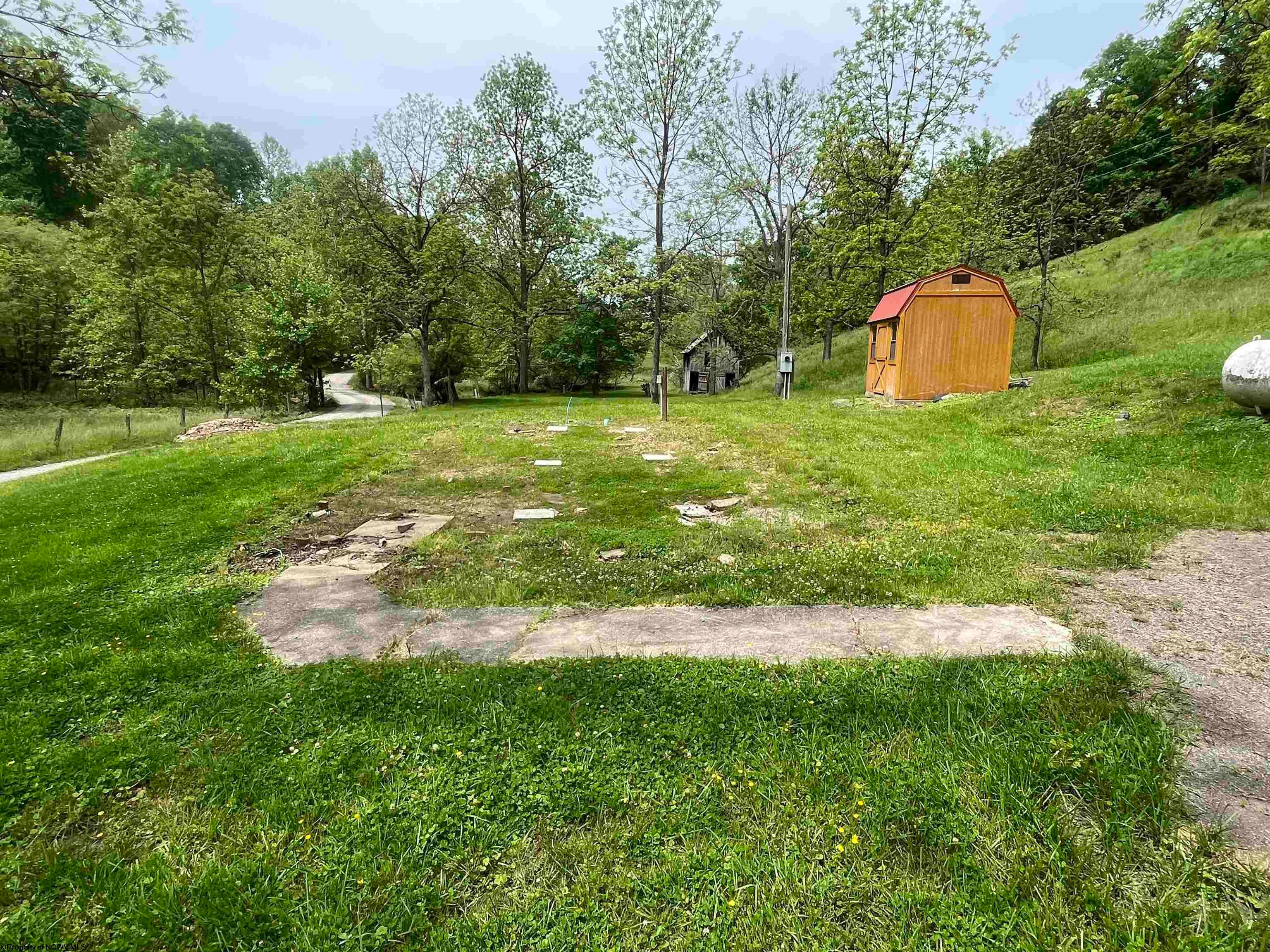 411 Cap Run Road Walkersville, WV 26447 - Photo 16 of 17 Gallery Image 16