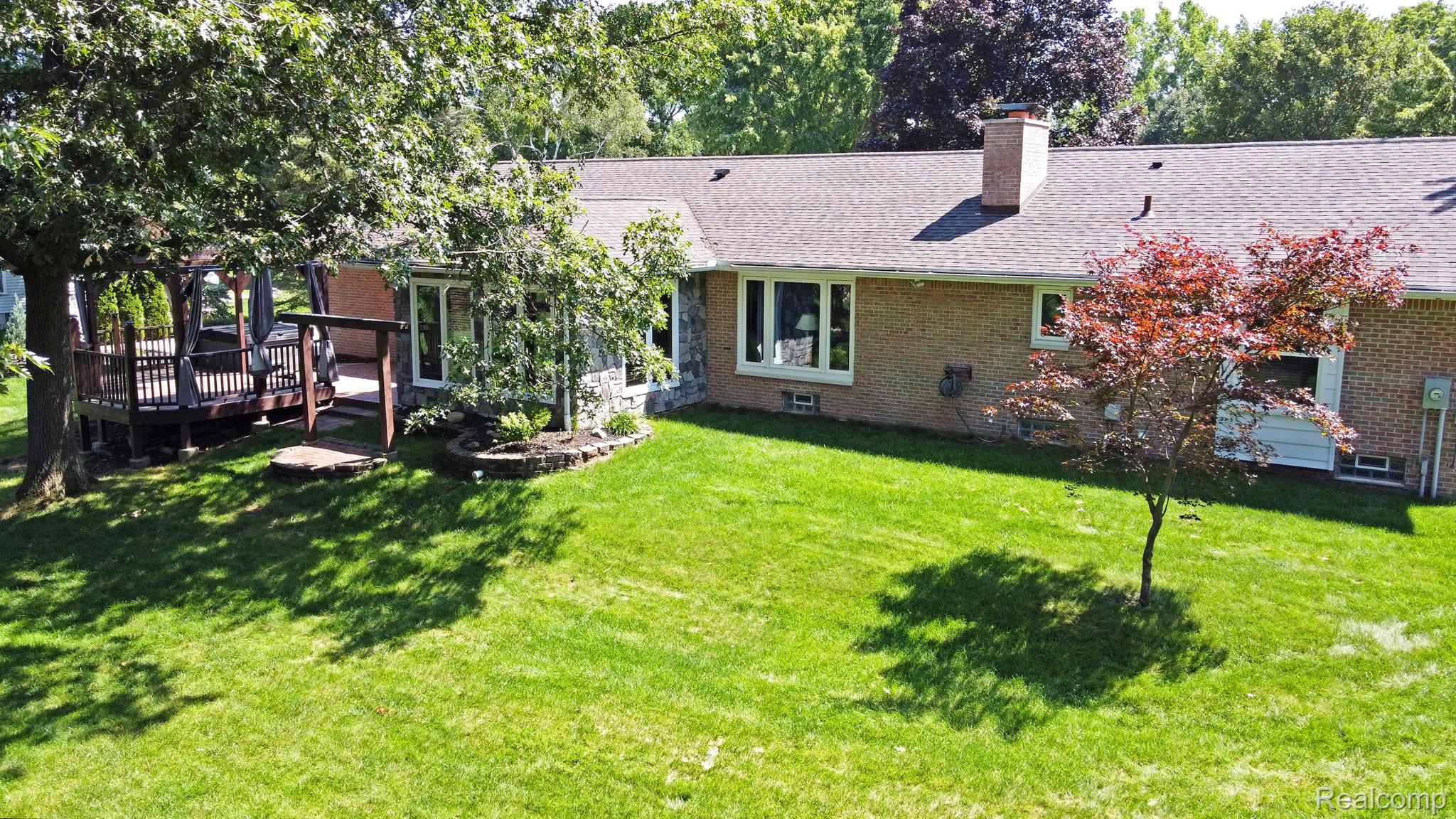 2354 Blockton Road Rochester, MI 48306 - Photo 58 of 73 Gallery Image 58