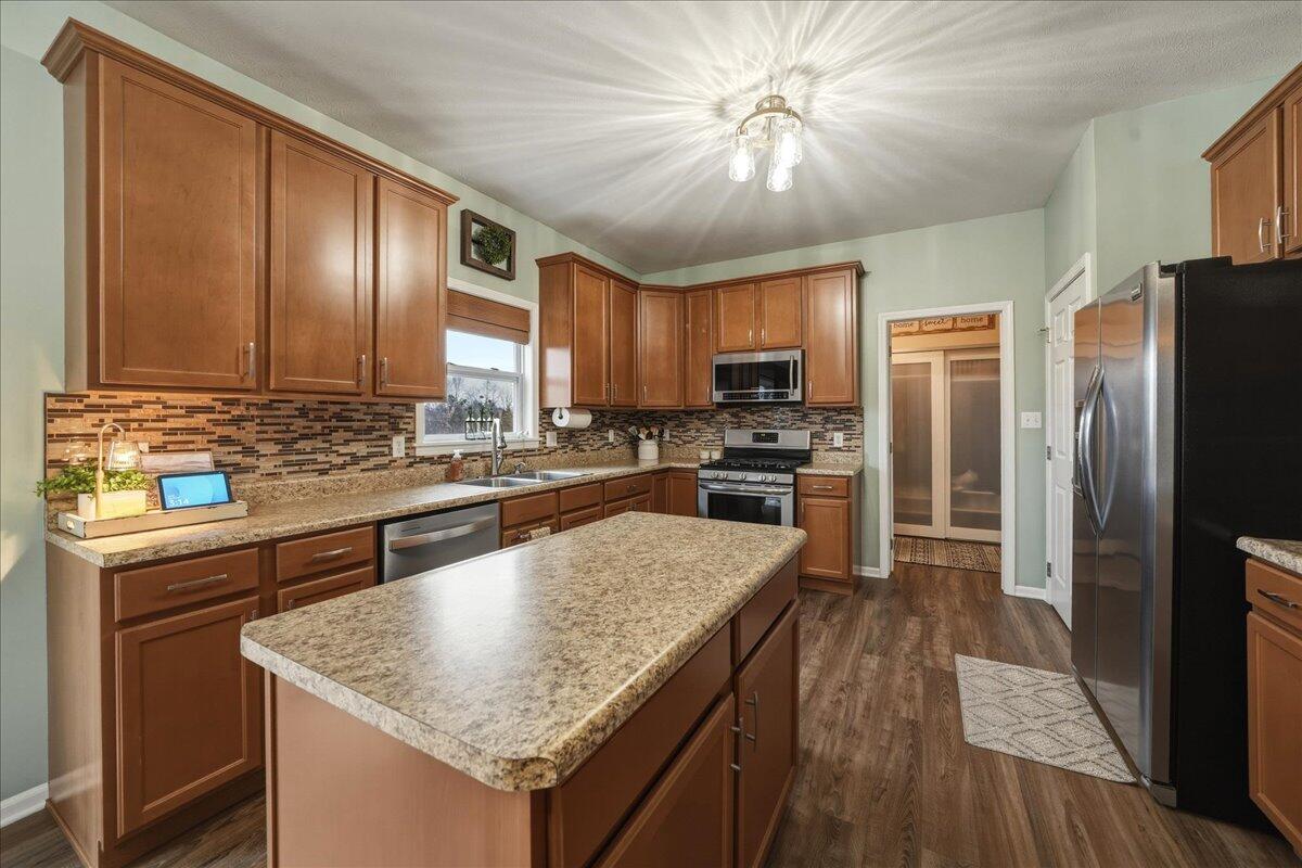 9550 Dewey Place Crown Point, IN 46307 - Photo 10 of 41 1200x800