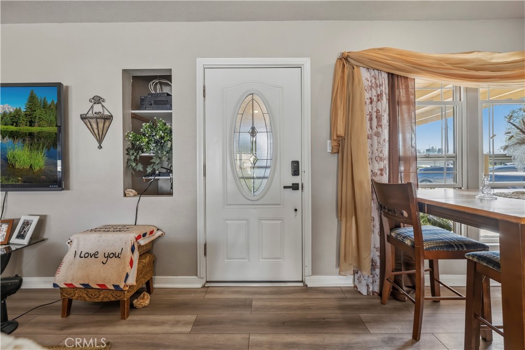 3855 Stansell Drive Riverside, CA 92501 - Photo 7 of 41