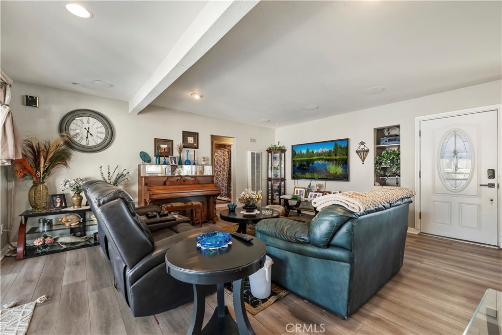 3855 Stansell Drive Riverside, CA 92501 - Photo 9 of 41