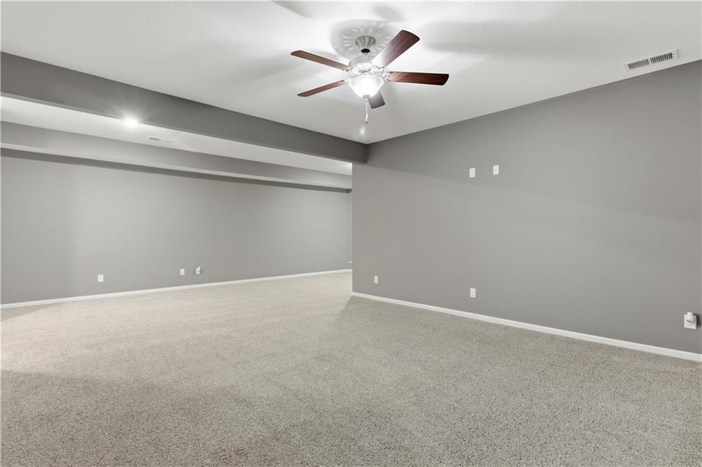 14223 Amanda Lane Basehor, KS 66007 - Photo 30 of 44