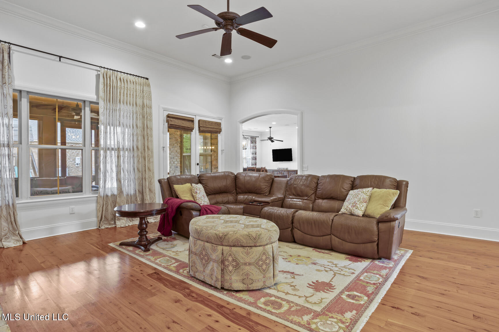 261 Lake Circle Madison, MS 39110 - Photo 11 of 49 261 Lake Cir-11