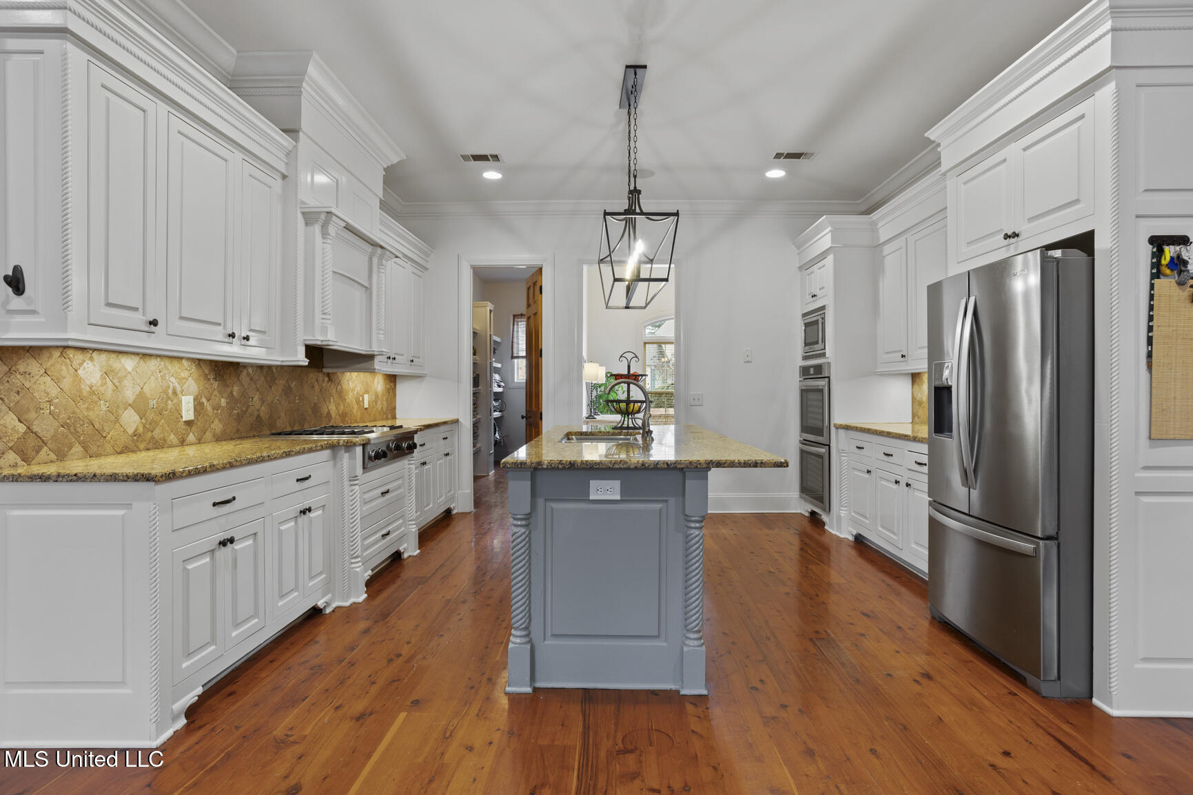 261 Lake Circle Madison, MS 39110 - Photo 16 of 49 261 Lake Cir-16