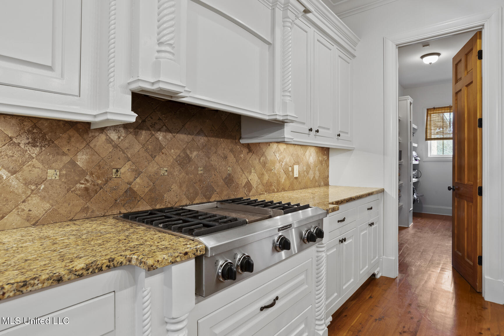 261 Lake Circle Madison, MS 39110 - Photo 19 of 49 261 Lake Cir-19