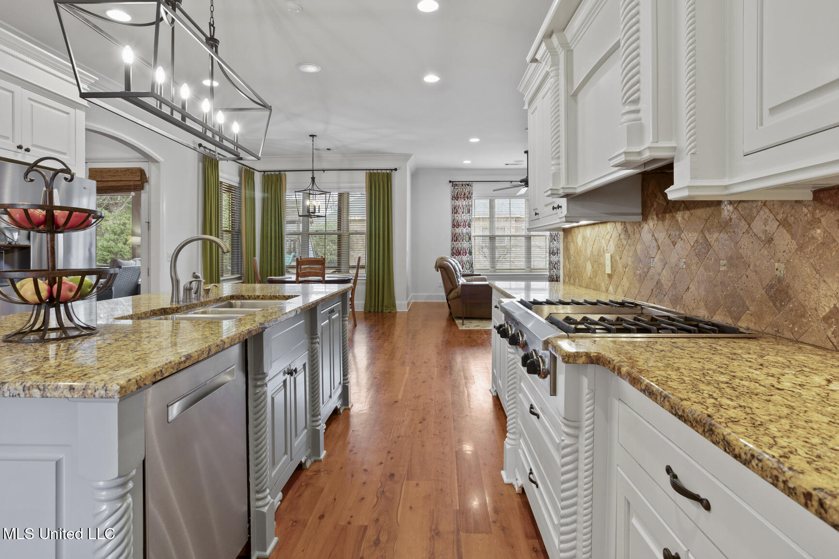 261 Lake Circle Madison, MS 39110 - Photo 21 of 49 261 Lake Cir-21