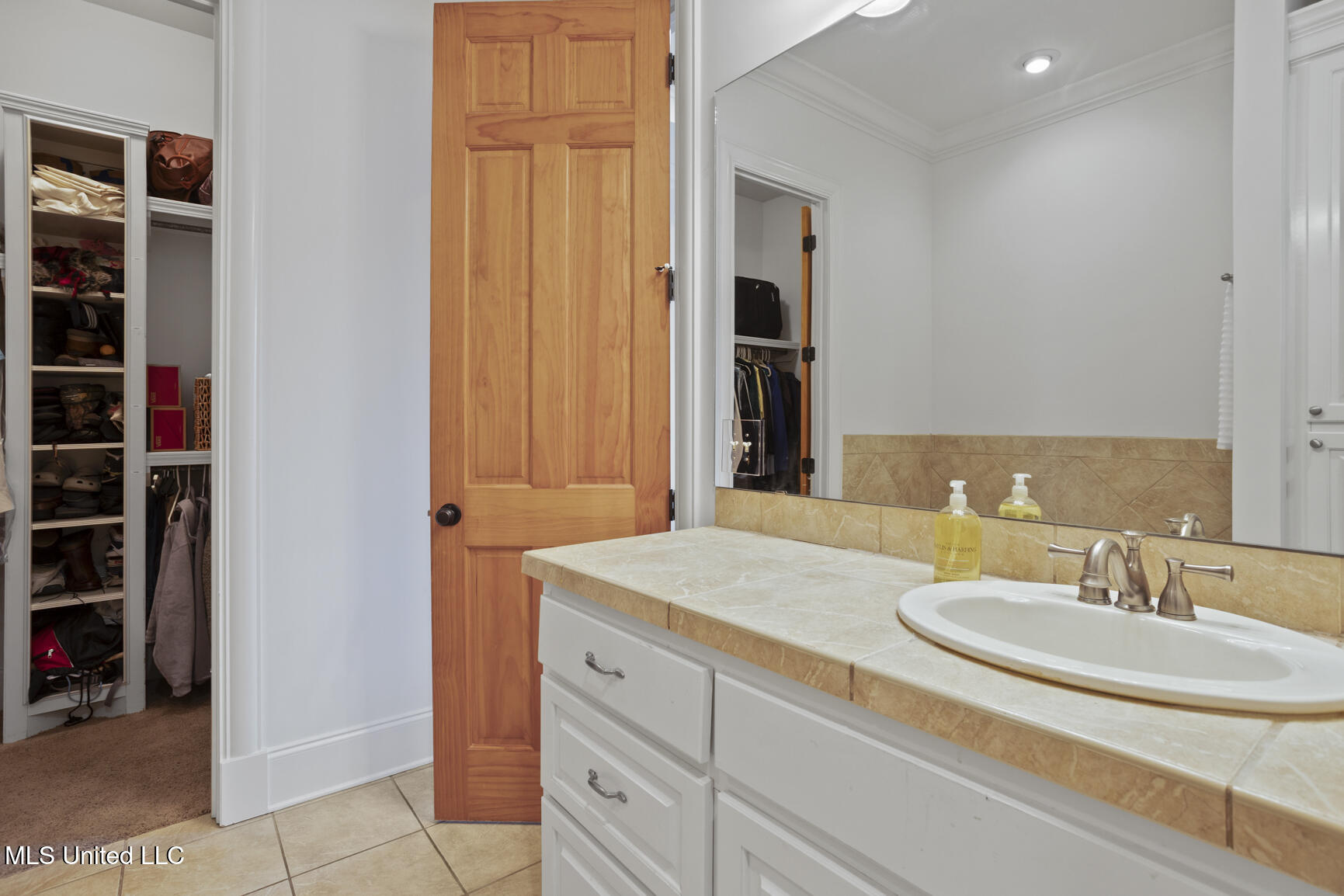 261 Lake Circle Madison, MS 39110 - Photo 26 of 49 261 Lake Cir-26