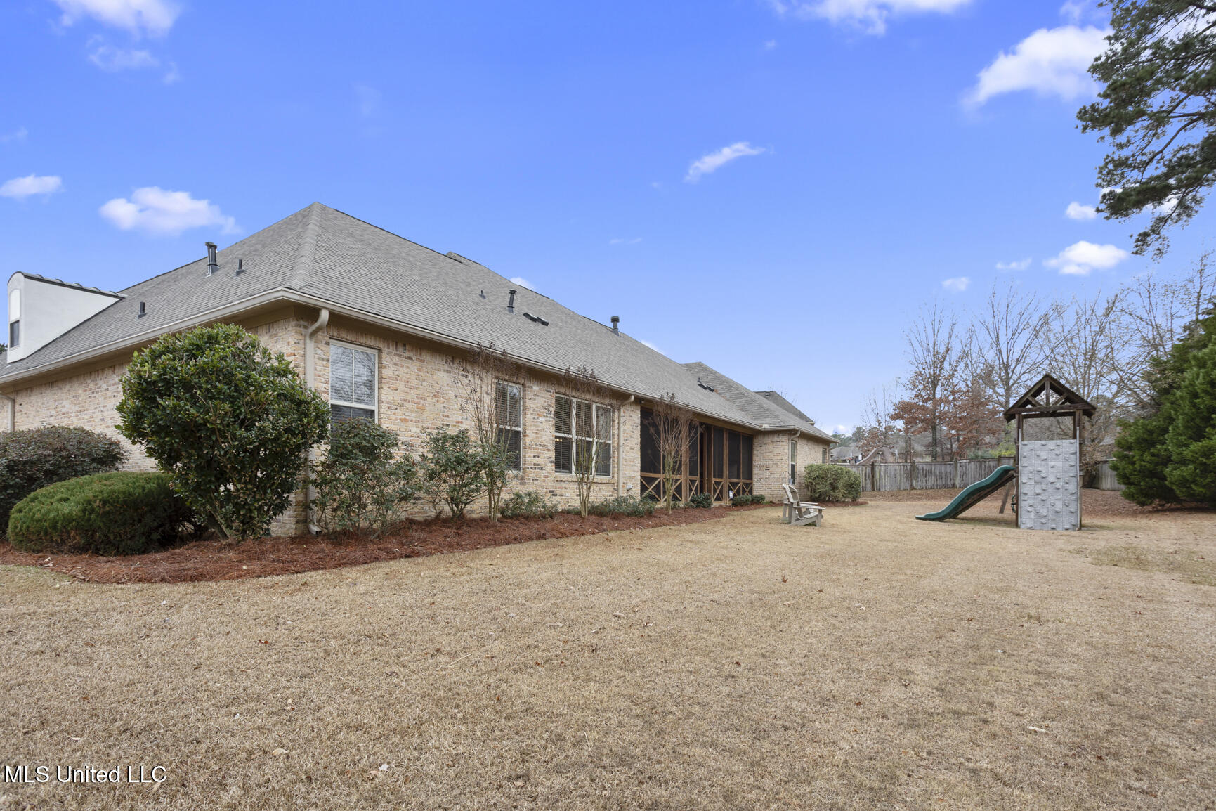 261 Lake Circle Madison, MS 39110 - Photo 47 of 49 261 Lake Cir-47
