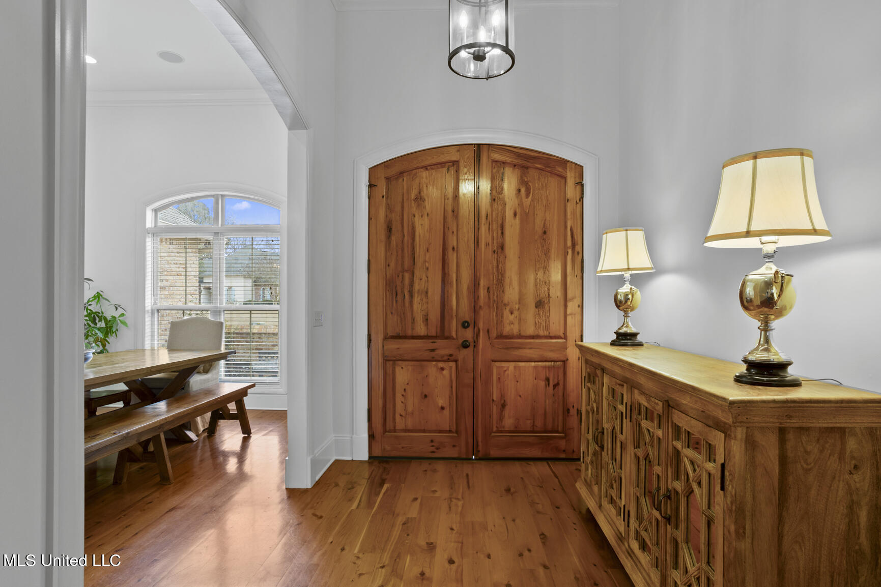 261 Lake Circle Madison, MS 39110 - Photo 5 of 49 261 Lake Cir-5