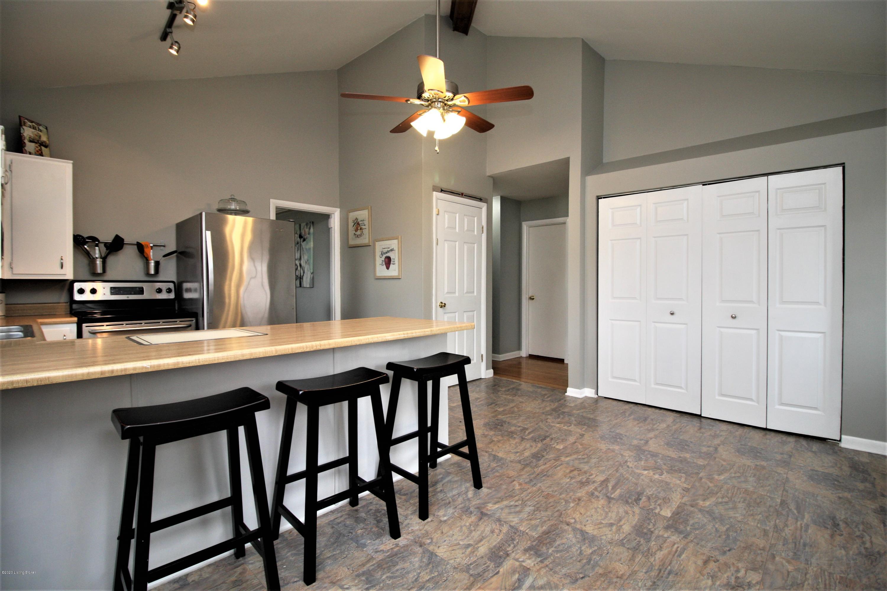 3720 Rouge Way Louisville, KY 40218 - Photo 12 of 34 IMG_7637