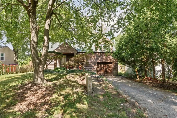 $179,900 | 1604 West White Street, Champaign, IL 61821