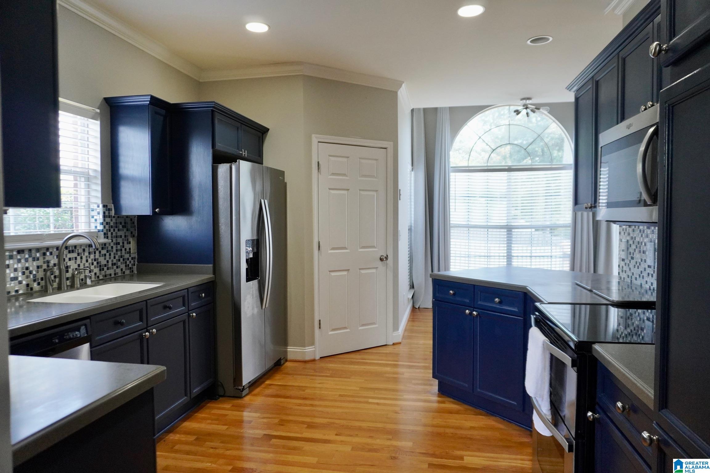 188 Savannah Lane Calera, AL 35040 - Photo 10 of 47