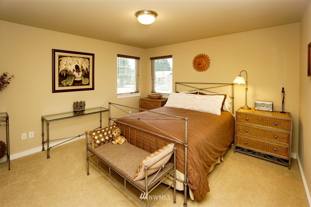 15980 Southeast 164th Place Renton, WA 98058 - Photo 17 of 22 Gallery Image 17