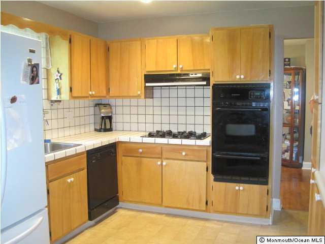 16 Westbrook Road Howell, NJ 07731 - Photo 3 of 3 Additional Photo