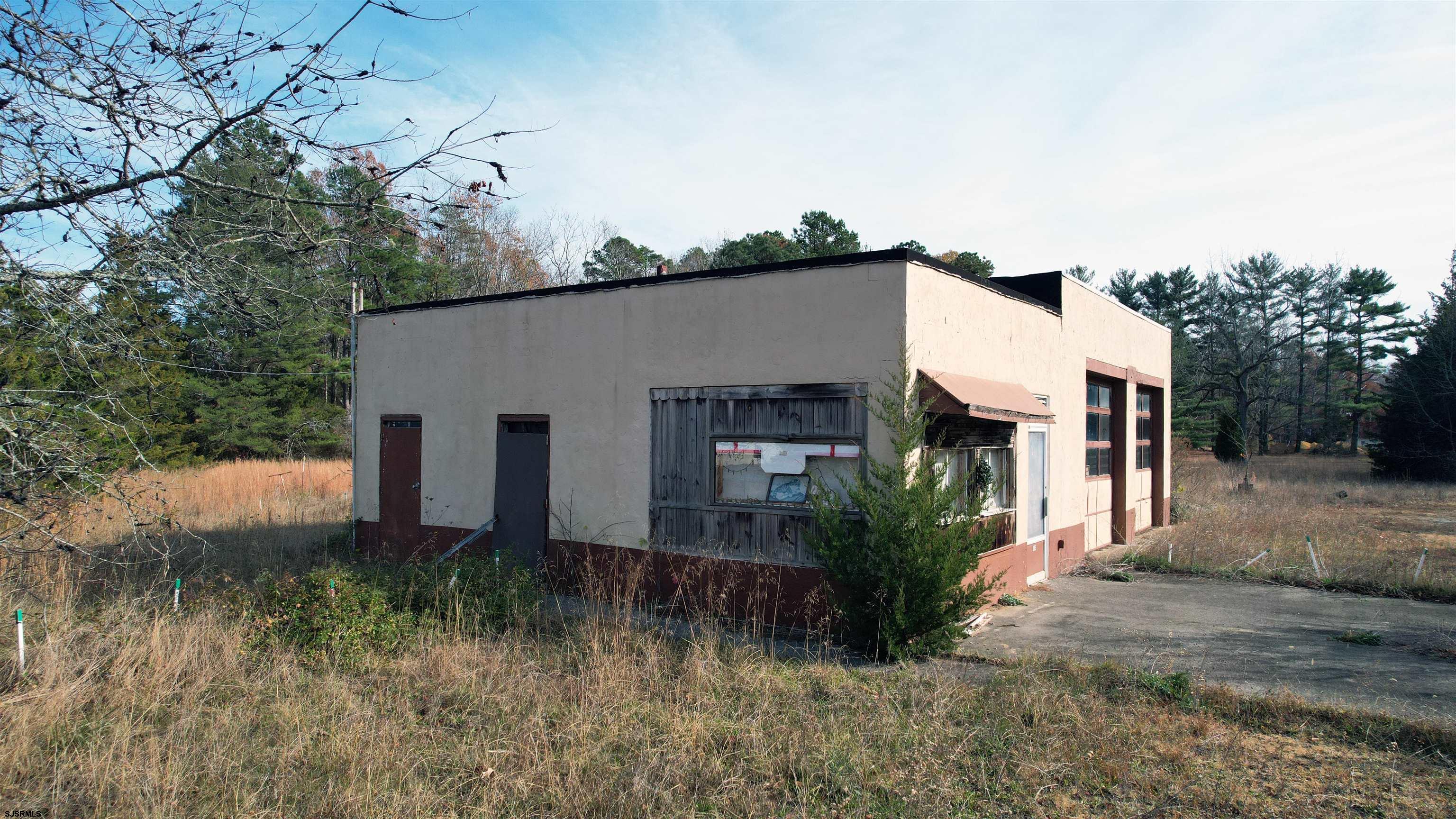 1105 Tuckahoe Road Milmay, NJ 08340 - Photo 16 of 20 a view of a house with a yard