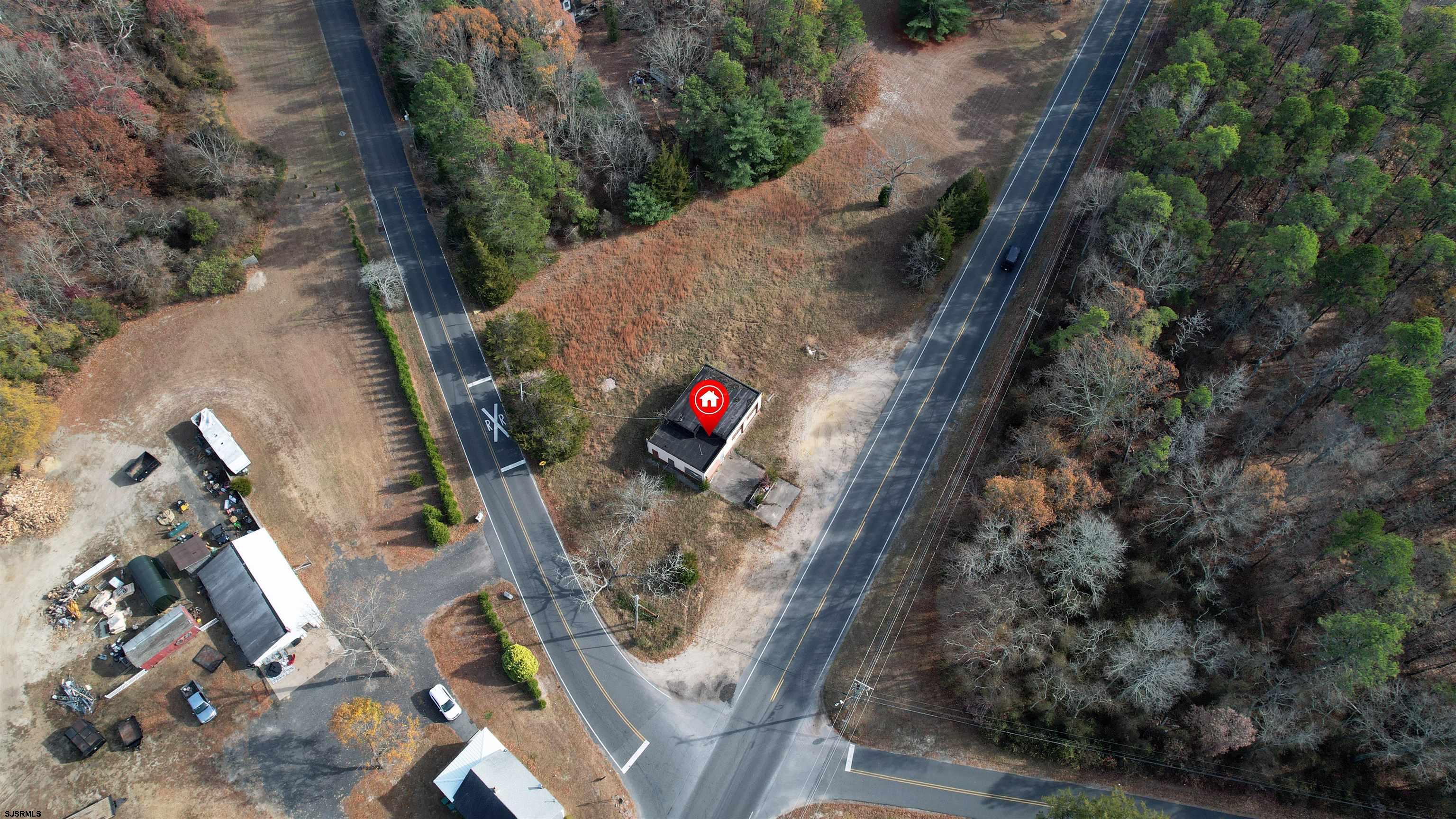 1105 Tuckahoe Road Milmay, NJ 08340 - Photo 2 of 20 an aerial view of balcony with outdoor space