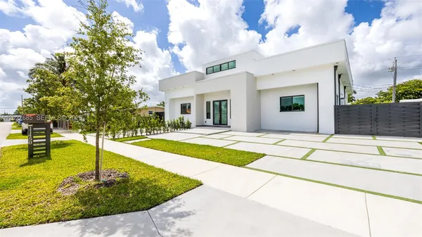 $2,050,000 | 11450 Southwest 59th Terrace, Miami, FL 33173