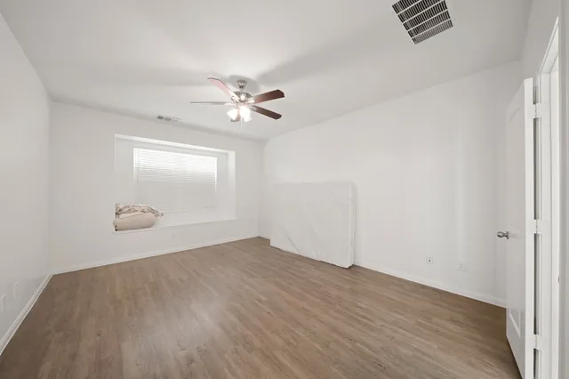 $2,300 | 24959 Lorenzo Glaze Trail, Katy, TX 77493