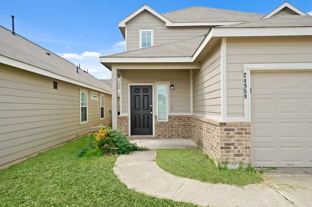 $2,300 | 24959 Lorenzo Glaze Trail, Katy, TX 77493
