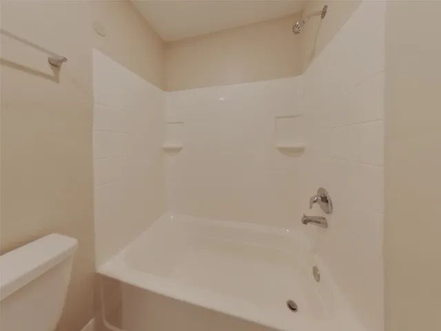 $1,839 | 821 Painted Bison Drive, La Marque, TX 77568