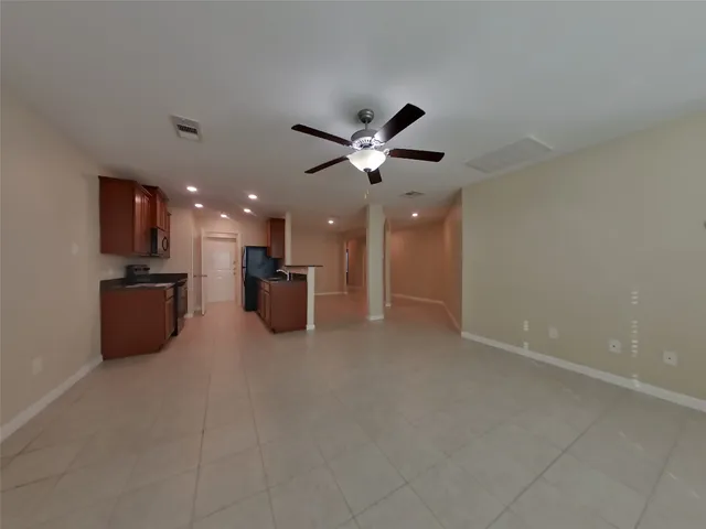 $1,839 | 821 Painted Bison Drive, La Marque, TX 77568