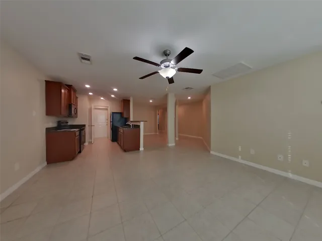 $1,789 | 821 Painted Bison Drive, La Marque, TX 77568