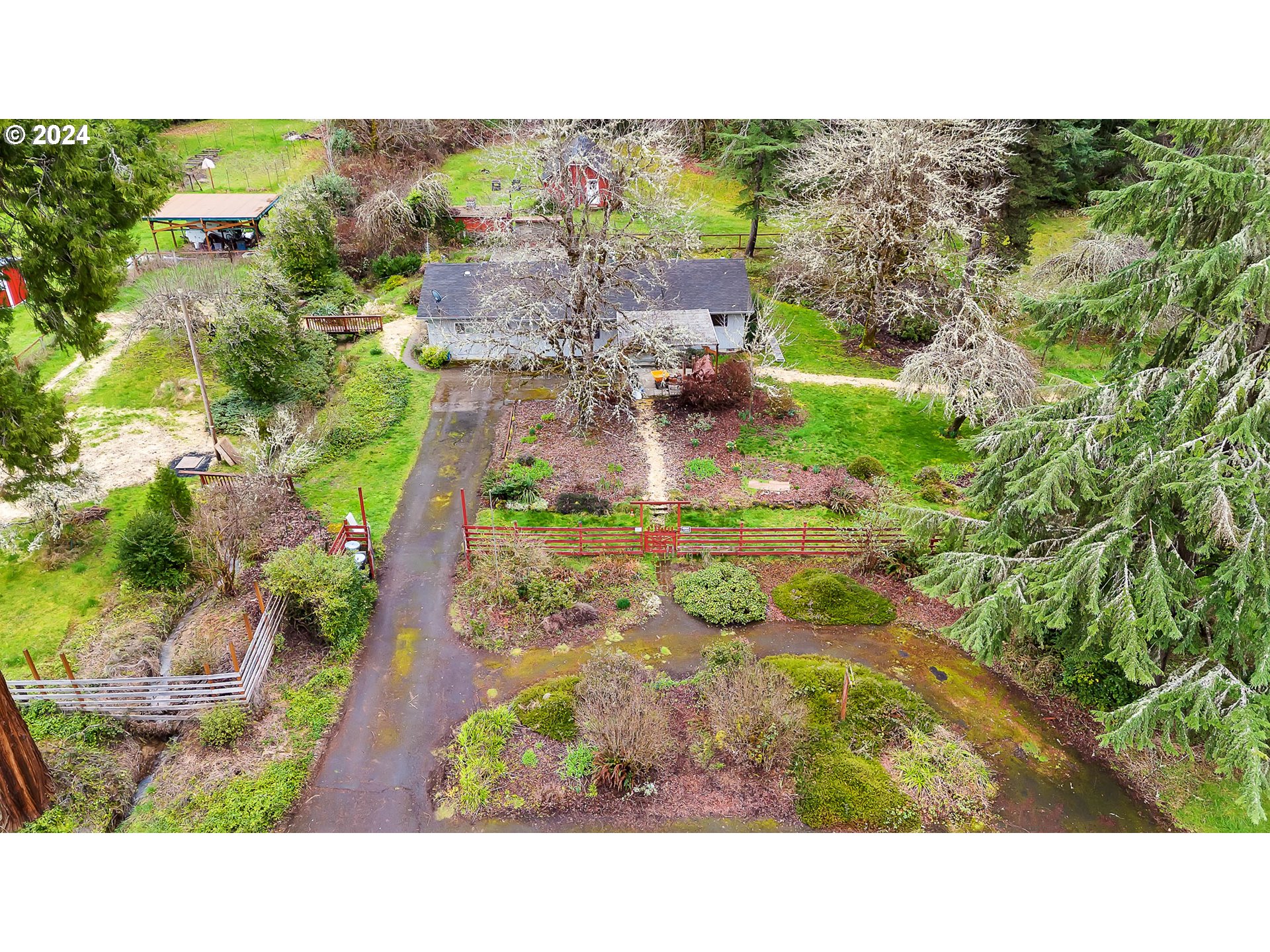 74333 Reservoir Road Cottage Grove, OR 97424 - Photo 3 of 48 Gallery Image 3