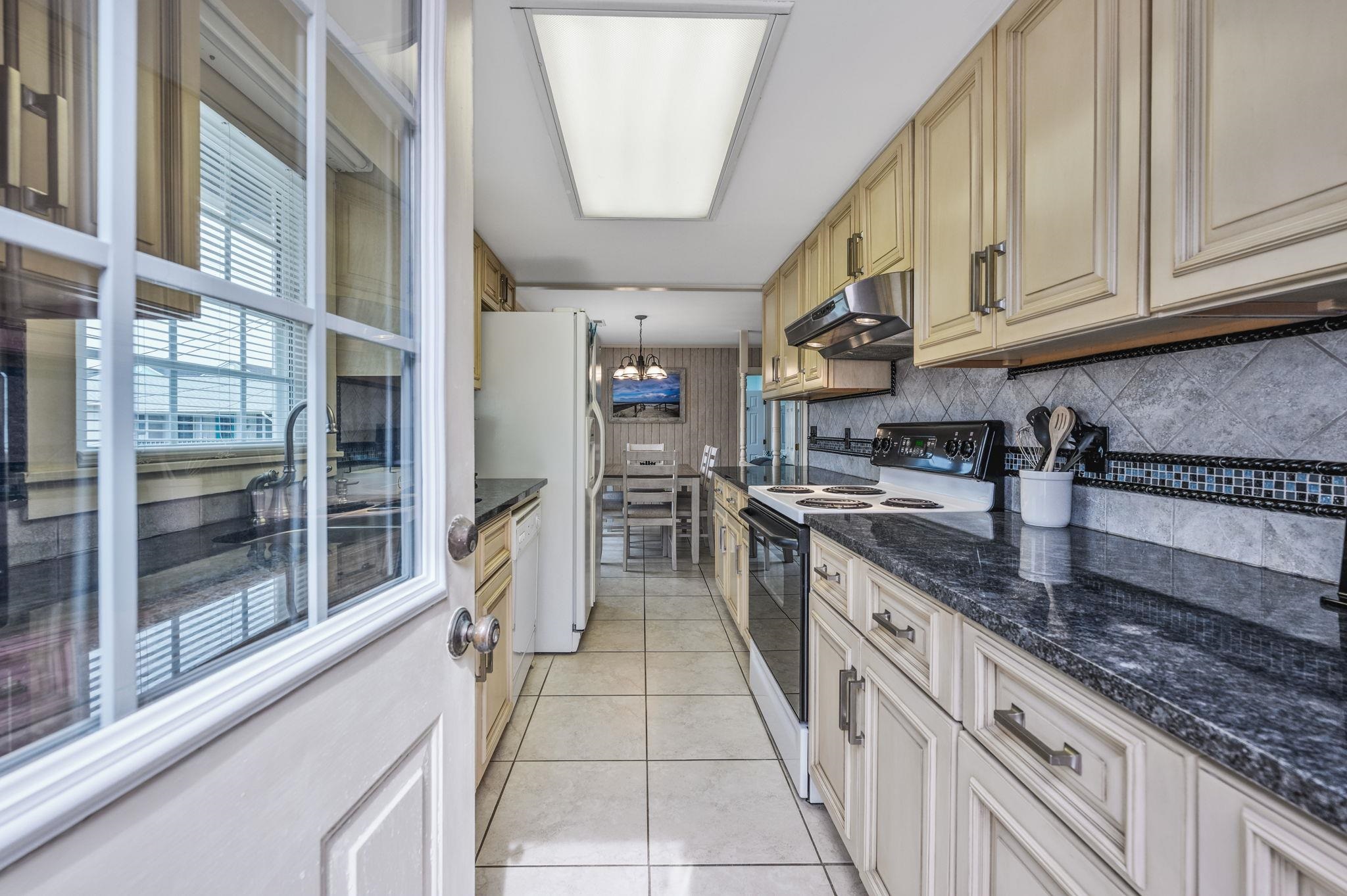 109 Easy Street Murrells Inlet, SC 29576 - Photo 12 of 46 Gallery Image 12