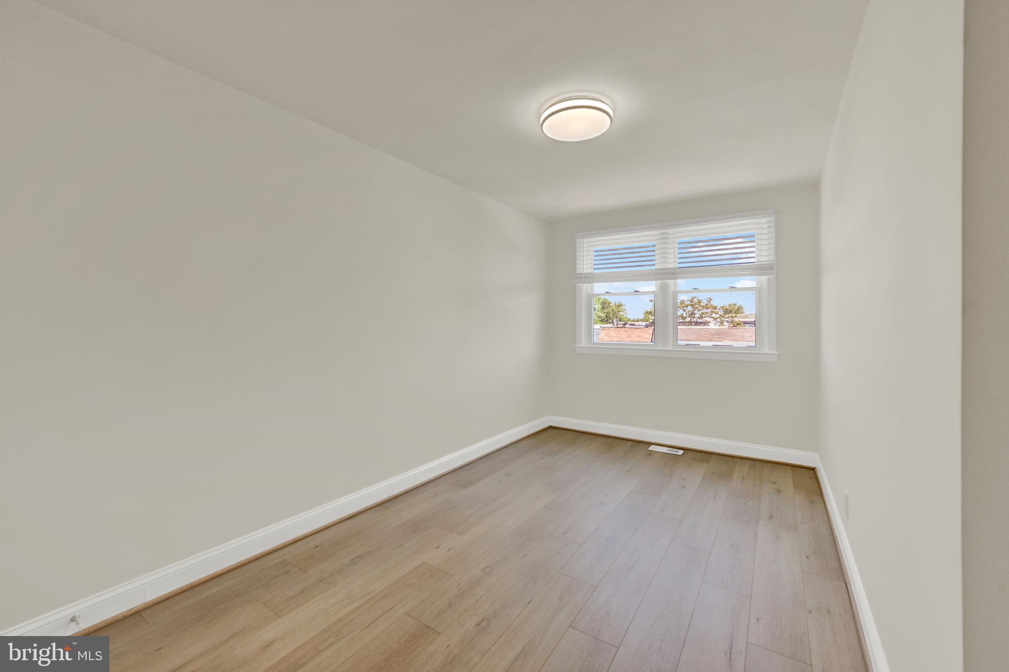 303 Arden Road West Baltimore, MD 21225 - Photo 12 of 18