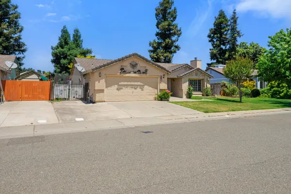$480,000 | 877 Retriever Way, Galt, CA 95632