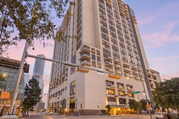 $630,000 | 555 East 5th Street, Unit 527, Austin, TX 78701