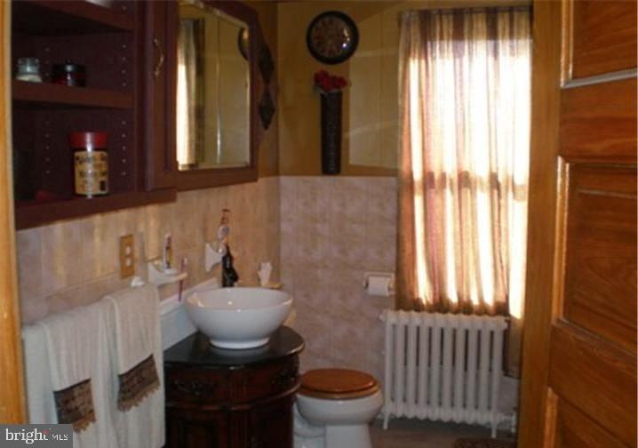 2733 Kutztown Road Reading, PA 19605 - Photo 14 of 26 Gallery Image 14