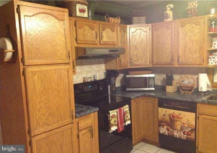 2733 Kutztown Road Reading, PA 19605 - Photo 5 of 26 Gallery Image 5