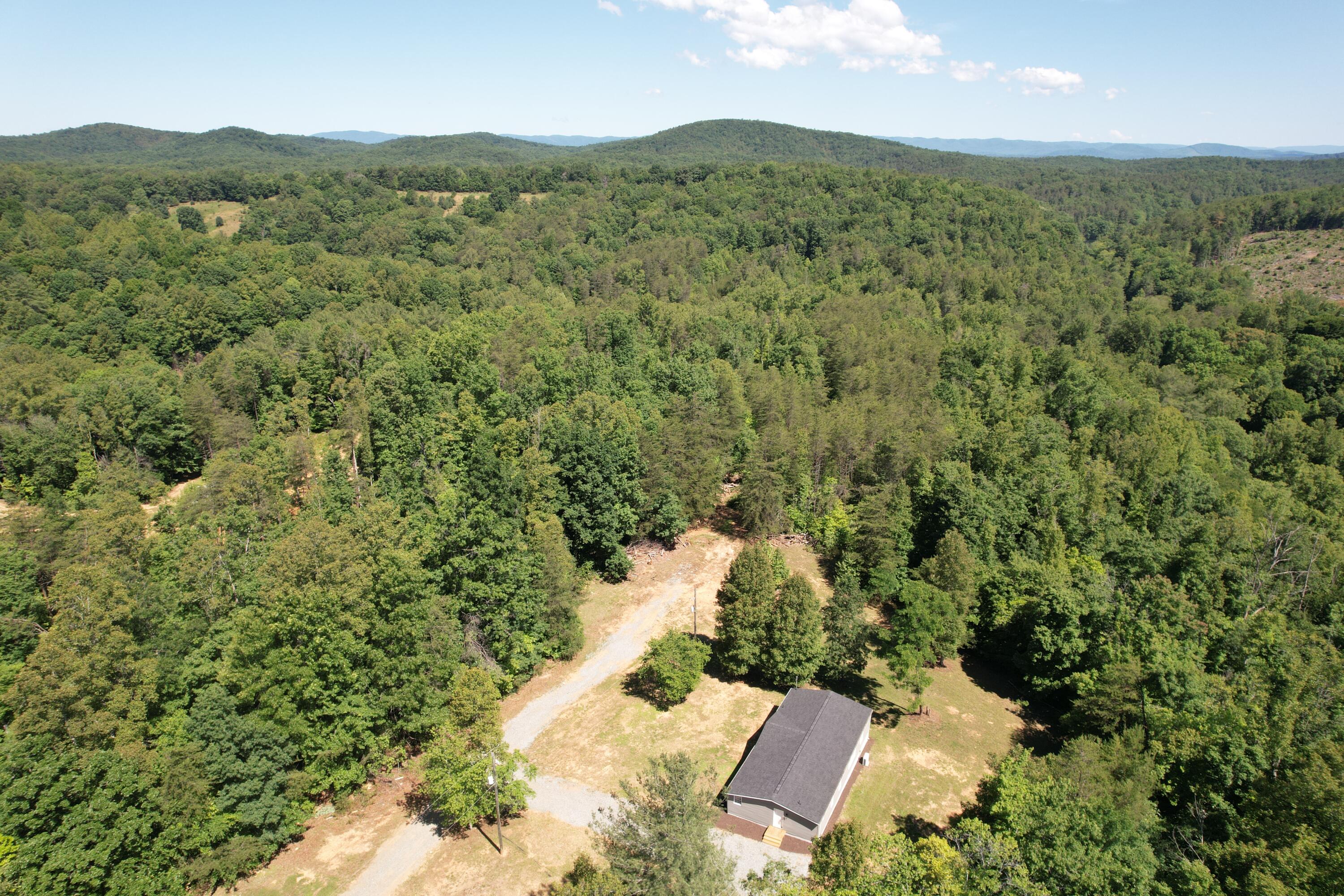 94 Bryants Lake Road Bassett, VA 24055 - Photo 37 of 46 11