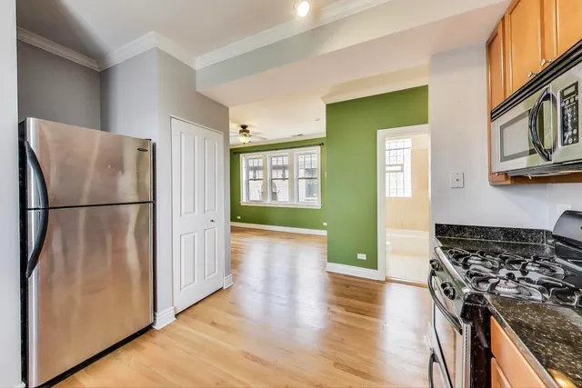 $239,900 | 4333 North Troy Street, Unit 3E, Chicago, IL 60618