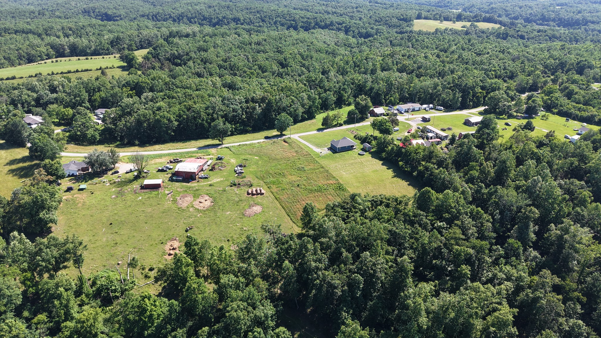 2 Hawkins Road Westmoreland, TN 37186 - Photo 9 of 13