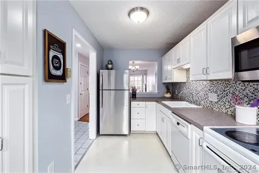 $2,500 | 35 Marjorie Lane, Unit 35, Manchester, CT 06042