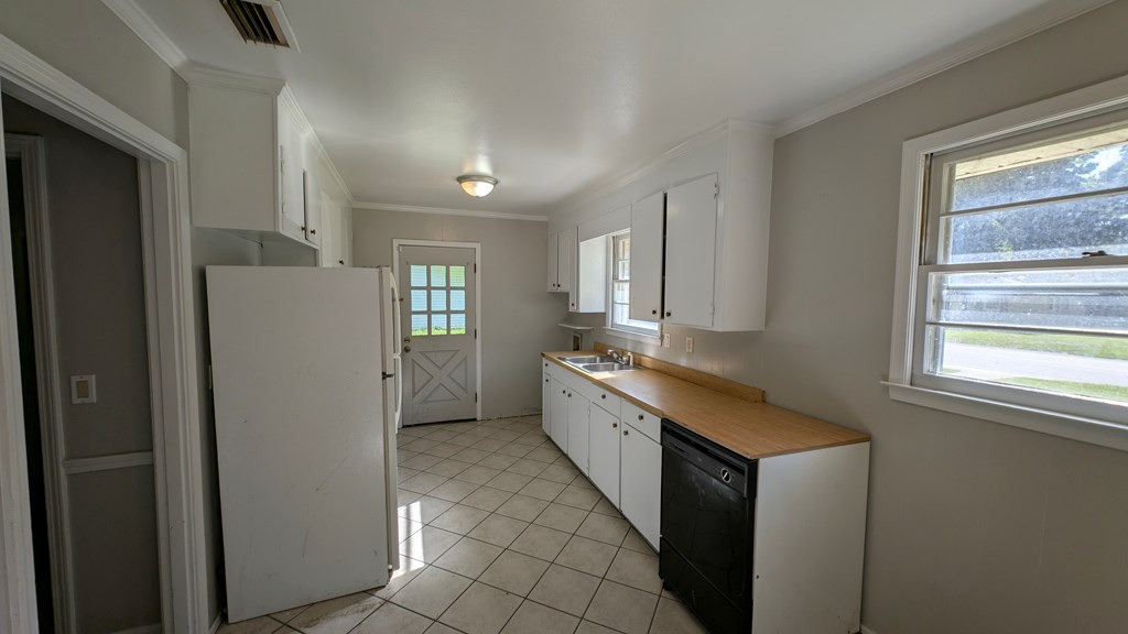 862 Perry Boulevard Sumter, SC 29154 - Photo 8 of 22