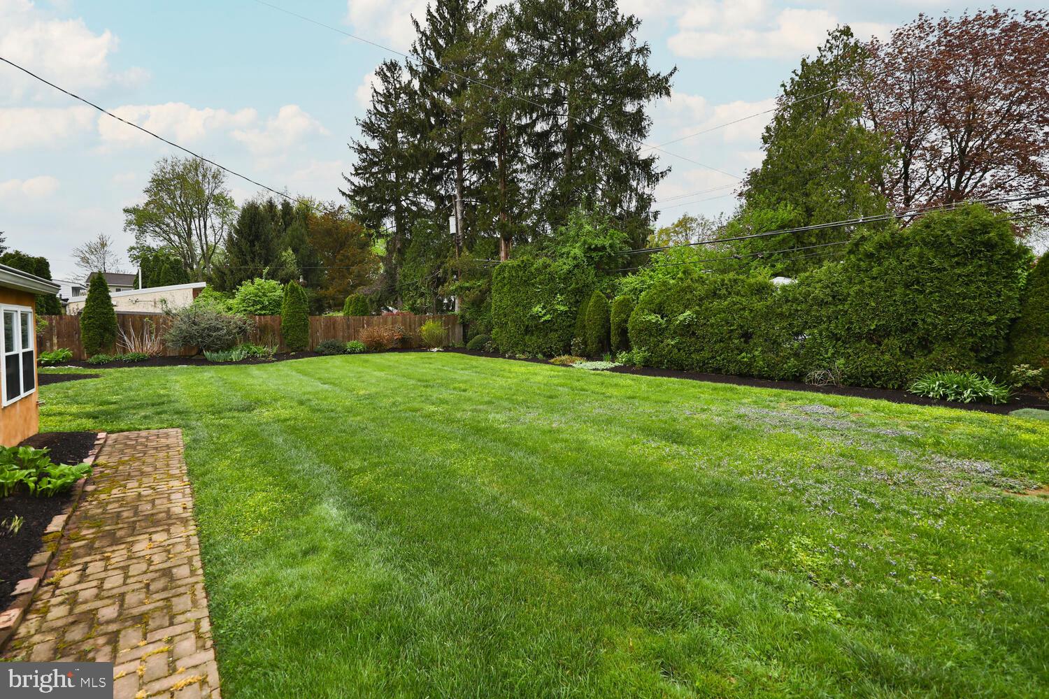 732 Forrest Avenue Rydal, PA 19046 - Photo 25 of 27 Yard