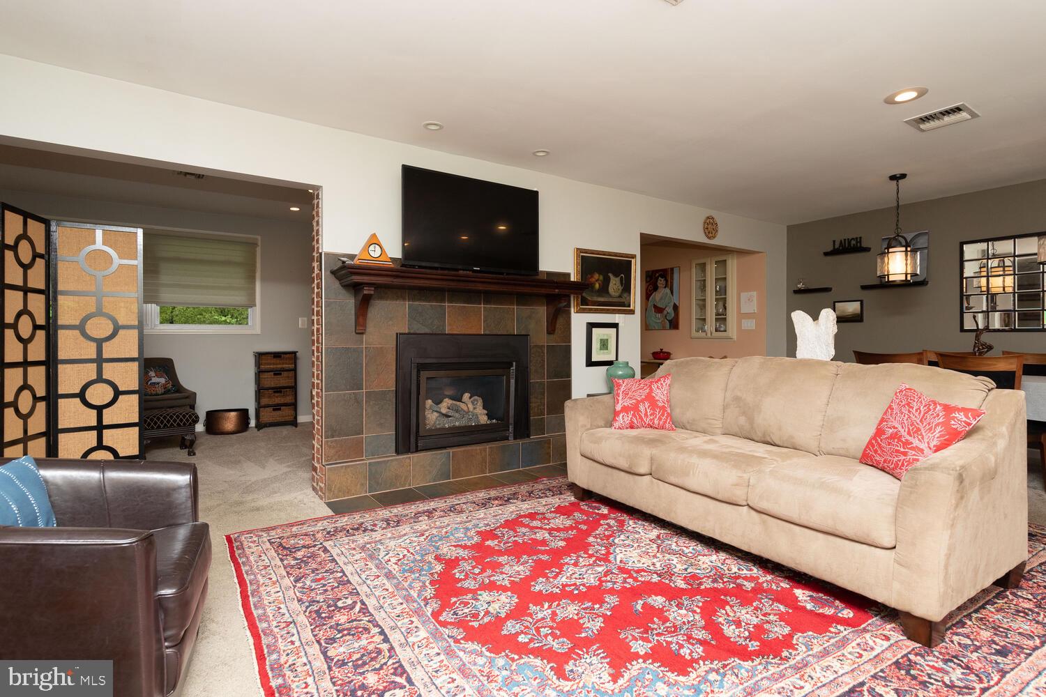 732 Forrest Avenue Rydal, PA 19046 - Photo 4 of 27 Living Room