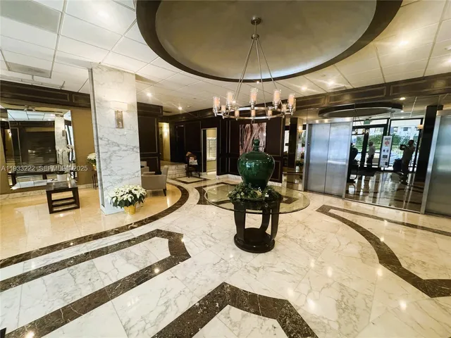 $599,000 | 625 Biltmore Way, Unit 1103, Coral Gables, FL 33134