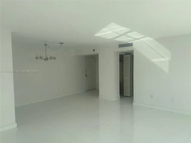 $599,000 | 625 Biltmore Way, Unit 1103, Coral Gables, FL 33134