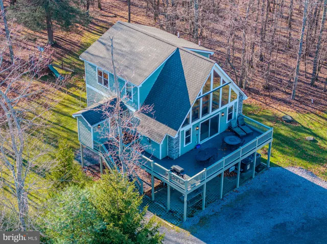 $750,000 | 220 Woodlands Hill Lane, Oakland, MD 21550