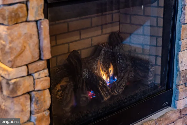 $750,000 | 220 Woodlands Hill Lane, Oakland, MD 21550