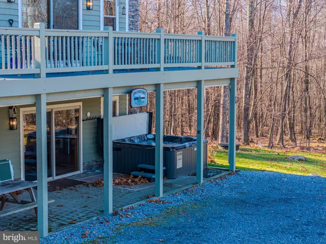 $750,000 | 220 Woodlands Hill Lane, Oakland, MD 21550