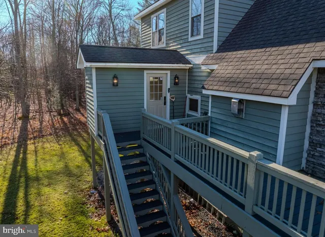 $750,000 | 220 Woodlands Hill Lane, Oakland, MD 21550