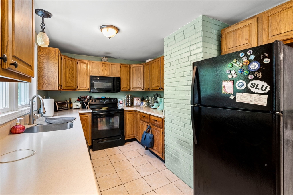 22 Witham Street, Unit 1 Gloucester, MA 01930 - Photo 20 of 27