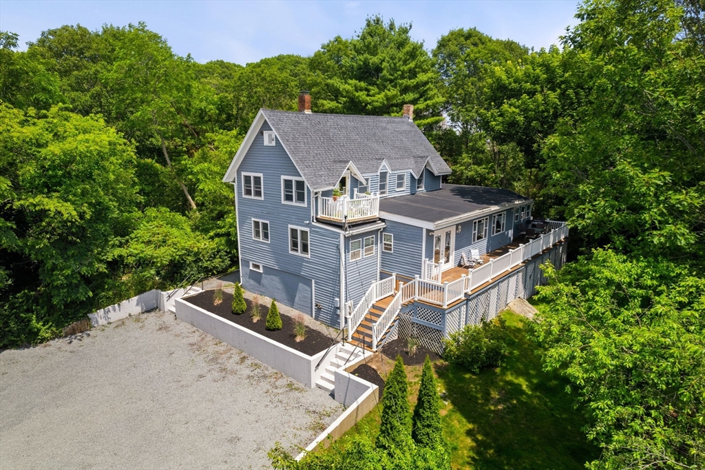 22 Witham Street, Unit 1 Gloucester, MA 01930 - Photo 3 of 27