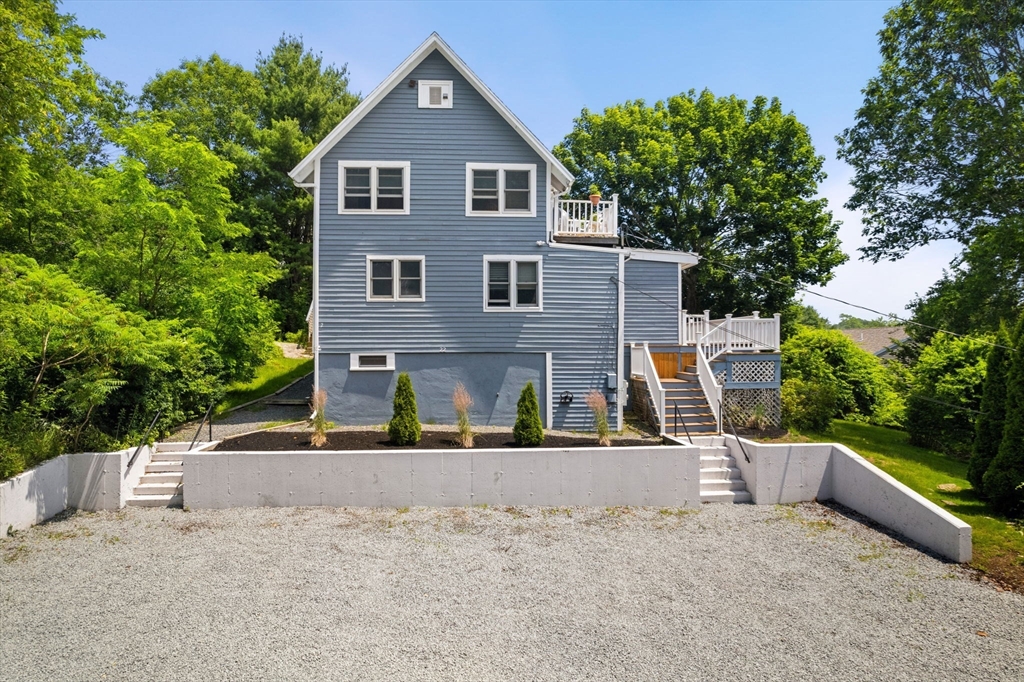 22 Witham Street, Unit 1 Gloucester, MA 01930 - Photo 4 of 27