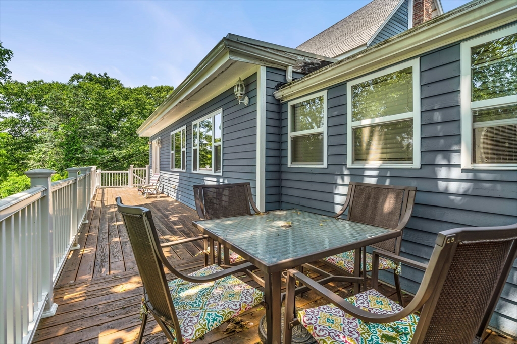 22 Witham Street, Unit 1 Gloucester, MA 01930 - Photo 7 of 27